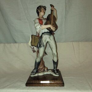 Very Rare Capodimonte Giuseppe Armani Gypsy Man Playing Guitar, Signed